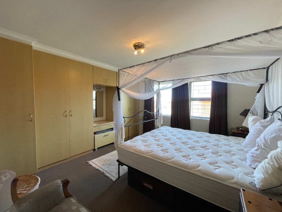 2 Bedroom Property for Sale in Hartenbos Central Western Cape